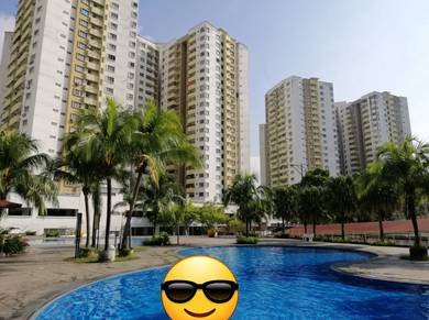 Facing Open Magna Ville Condominium Selayang End Lot 1001sqft 2R2B