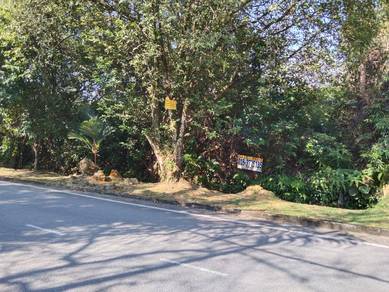 (Dekat Golf Club 1/2 ekar)Bungalow Land Bukit Beruntung,Selangor