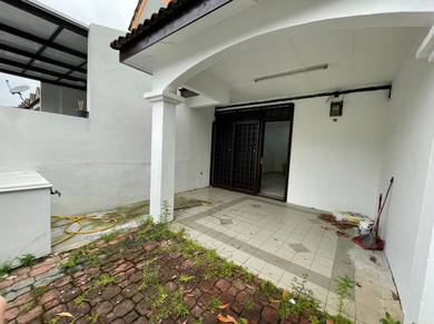 tmn sri yaacob JLN PUTRA 2 sty LOW COST original FULL LOAN freehold