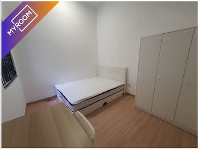 Murah! Medium Room to Rent at Sungai Ara Near Golden Triangle @Myroom