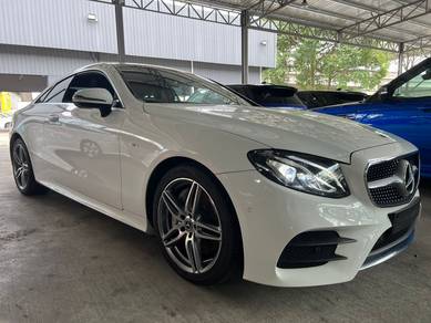 Mercedes Benz E300 2.0 COUPE AMG LINE (A)
