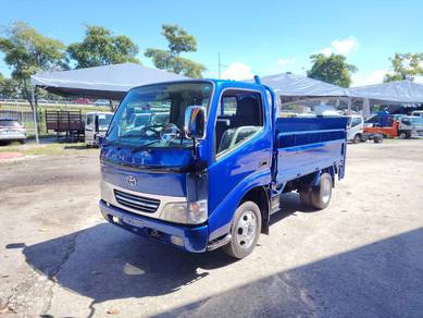 Toyota Dyna Steel Cargo W/Tail Lift