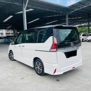 Nissan SERENA 2.0 PREMIUM HIGHWAY STAR (A)