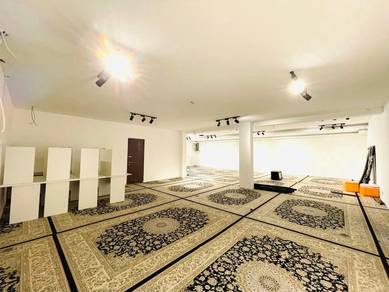 SHOP LOT GROUND FLOOR INTERMEDIATE unit SERI KEMBANGAN