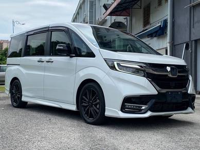 Honda STEPWAGON 1.5 MODULO X 8 SEATER