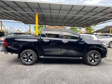 Toyota Hilux Double Cab 2.4 L-EDITION 4X4