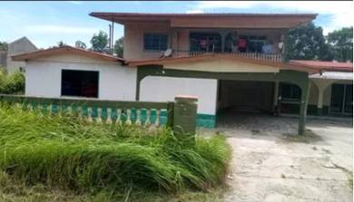 Rumah di Kg pengalat kecil papar
