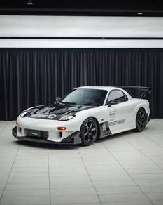 Mazda RX-7 RE Amemiya 13B 1.3 (M)