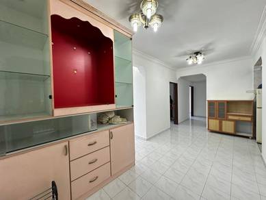 Sri Putra Apartment