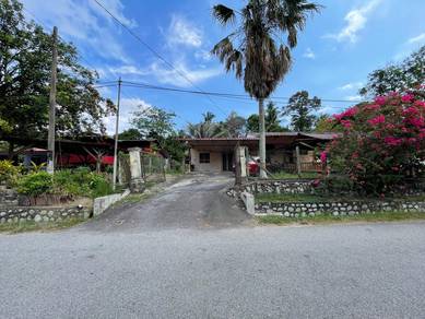 Single storey bungalow kampung sendayan