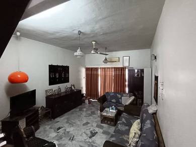 Taman Melawati Jalan B 22x80 freehold Double storey Near Wangsa Maju