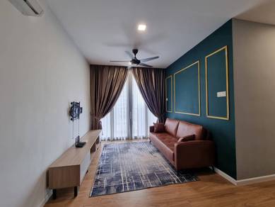 Lakefront Residences | Cyberjaya | Fully Furnish | 2 Car Park| Balcony