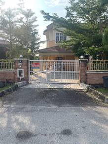 Double Storey Semi-Detached House at Bandar Laguna Merbok For Sale