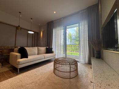 Full furnished Univ 360 Place East Lake Aman Heights in Seri Kembangan