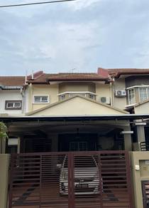 Newly Painted Double Storey @ Taman Puncak Saujana Kajang For Rent
