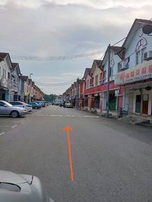 AVAILABLE GROUND FLOOR shop lot for RENT @ TMN PUTRA BUDIMAN Balakong