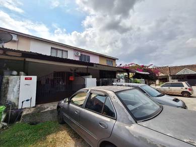 Renovated 2 Storey Terrace Low Cost