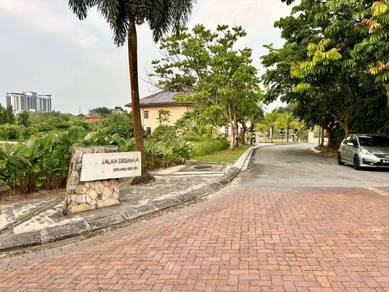 PRIME AREA Bungalow Lot @ Ledang Height