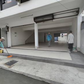 Melaka Raya Three Storey Shoplot Corner Lot For Rent