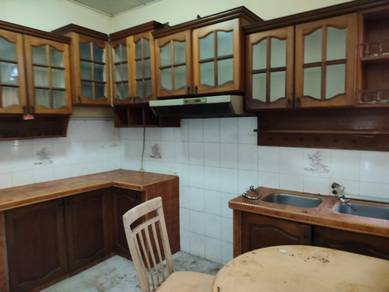 AYER ITAM JALAN RU 2/Storey House Renovated 4-Bedrooms 3-baths 1450sf