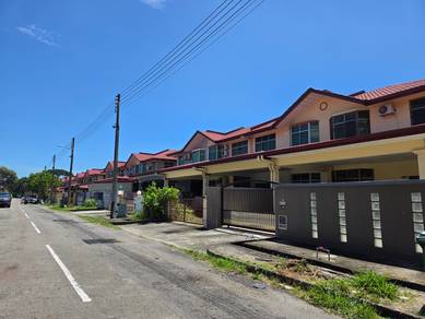 Taman Kingfisher Terrace House