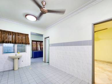 2-storey-Terraced-House-for-rent-Ara-Damansara-Selangor-3