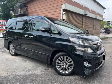 Toyota VELLFIRE 2.4 Z GOLDEN EYES FACELIFT