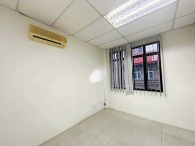 Georgetown Save Cost Office 1162sf with 5 Rooms For Rent