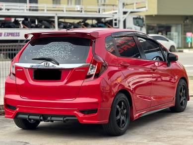 Honda JAZZ 1.5 V FACELIFT (A)
