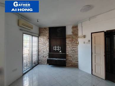 Desa Bayan Apartment