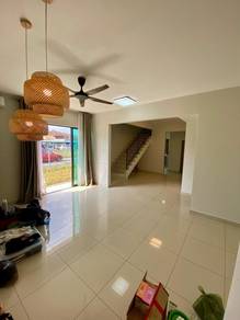 Puchong, Taman Putra Perdana, Townhouse Elegen, Corner LOT