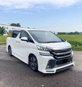 Toyota VELLFIRE 2.5 (A) 8 seater