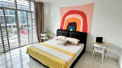 Bangi Avenue Master 🏠 Muslim Lelaki– Tandas Private | Aircond | King