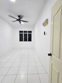 Worth Buy | Jelutong Apartment For Sales , Well Maintained Unit