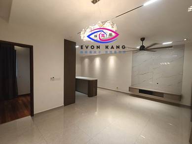 Muze @ PICC 1550SF Fully Renovated Corner Unit with Key on Hand