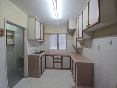 Hijau Ria Apartment-Facing KLCC, Partly Furnished