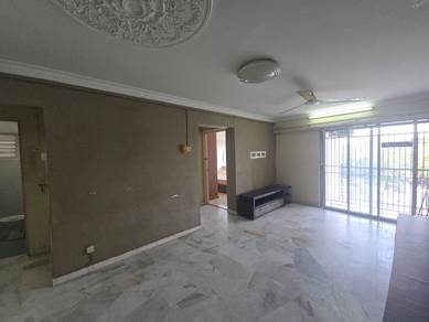 Hijau Ria Apartment-Facing KLCC, Partly Furnished