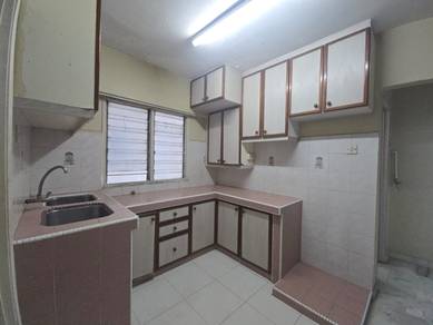 Hijau Ria Apartment-Facing KLCC, Partly Furnished