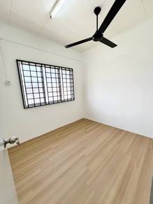 Taman Mutiara Rini Flat ‼️Jalan Hang Jebat 🔥Tingkat 4