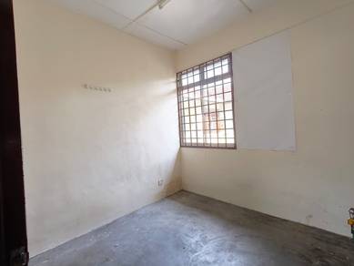 Rumah Pangsa Akasia-2
