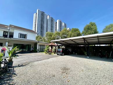 Renovated! Corner Lot 2.5 Storey Seksyen 16 @ Shah Alam