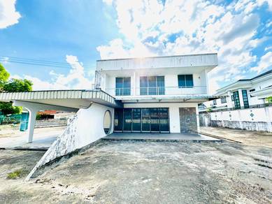 DOUBLE STOREY Detached House/BUNGALOW Jalan Kenny Hill Kuching Sarawak