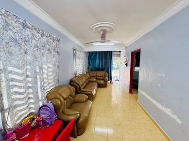 Terrace End Lot Single Storey Renovated Unit Open Facing🔥