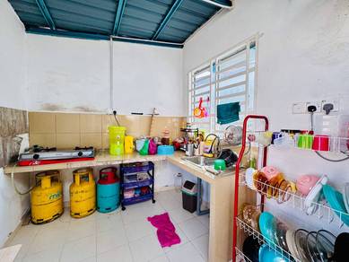 Terrace End Lot Single Storey Renovated Unit Open Facing🔥
