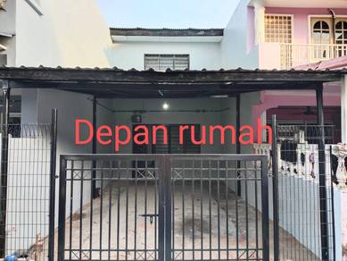 low cost double storey terraced house Seksyen 19 Shah Alam (hot area)