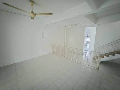 Prime Location! Walking Distance to Taman Tasik Taiping