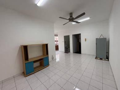 Beverly ground floor for rent