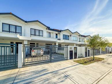 FACING OPEN ‼️ Double Storey Terrace, Avis 1 Setia Alam Sari, Bangi