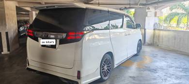 TOYOTA ALPHARD 3.5L For Sale !