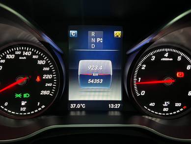 Mercedes Benz C300 COUPE AMG LINE (CBU) 2.0